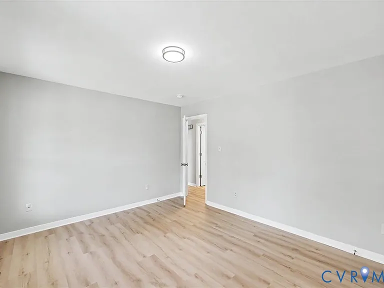 10017 Chartwood Ct — Photo 14