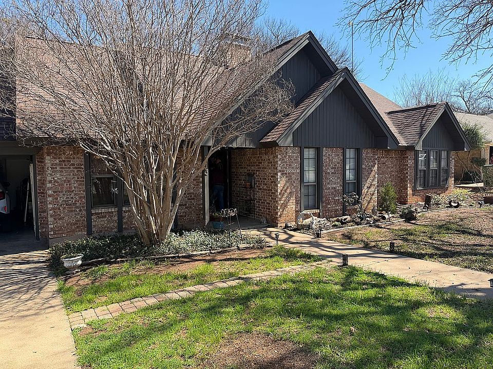 1st image of 713 E Murco Dr