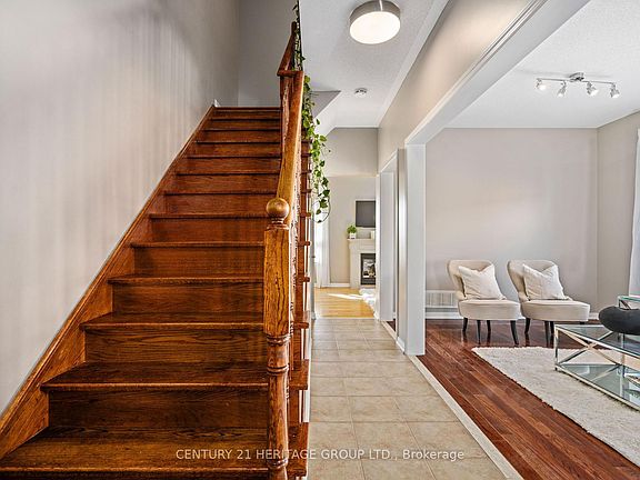 3rd image of 18 Tudor Cres