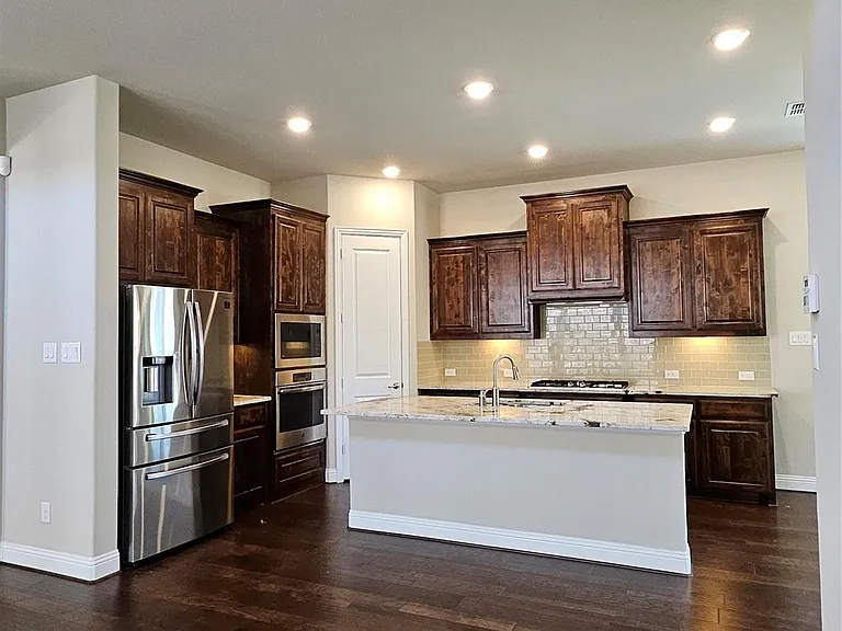 7378 Joshua Rd — Photo 4