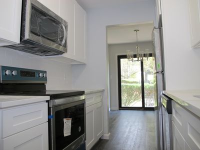 137 Kennedy Dr UNIT 137, Bridgeport, CT, 06606