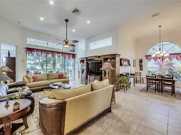 4th image of 19539 Silver Oak Dr