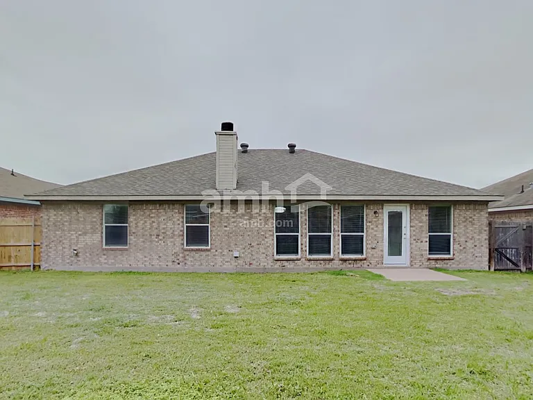 120 Jennings Dr — Photo 17