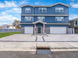 449 Nassau Ave, Freeport, NY 11520