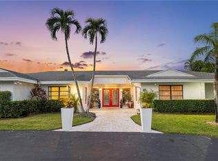 9851 SW 2nd St, Plantation, FL 33324