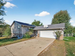 9800 Ilex St NW, Coon Rapids, MN 55433