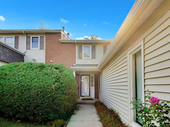 547 Norman Rd, Bolingbrook, IL 60440