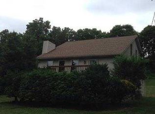 3425 Wesley Rd, Kingsport, TN 37664