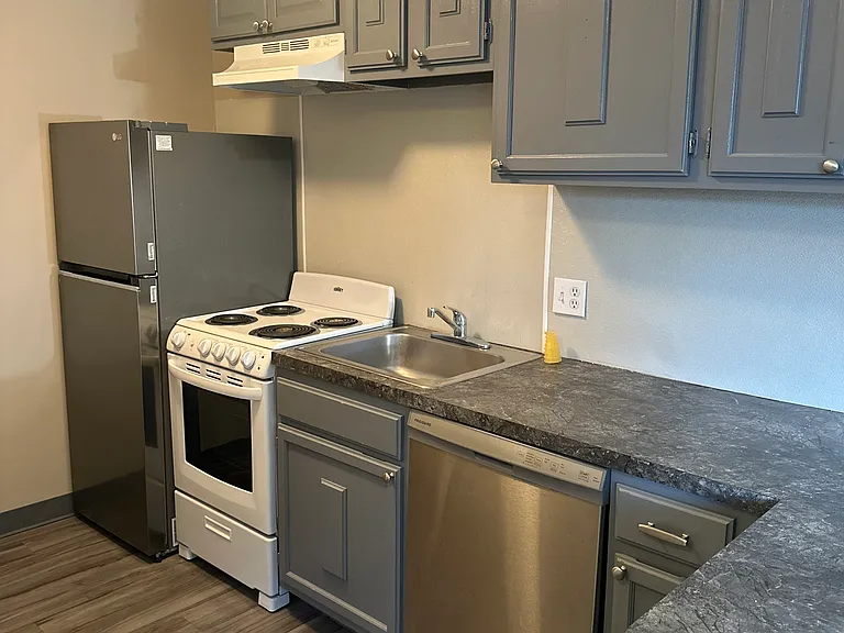 136 School St #101 — Photo 3