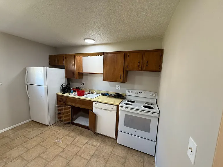 7305 N Moberly Dr #B — Photo 6
