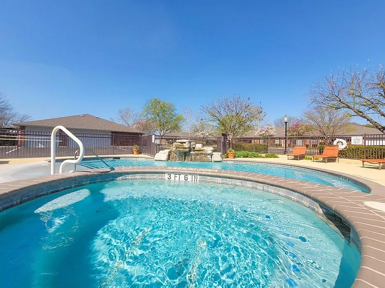 The Augusta at Gruene Garden Apartments — Photo 15