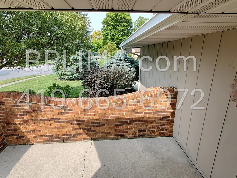 1593 Plainfield Dr — Photo 7