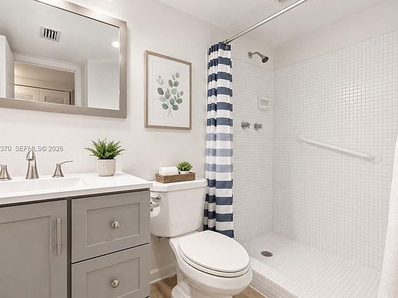 5th image of 7605 NW 5th Pl APT 103