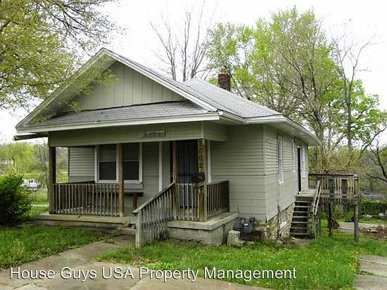 1st image of 2802 E 55th St