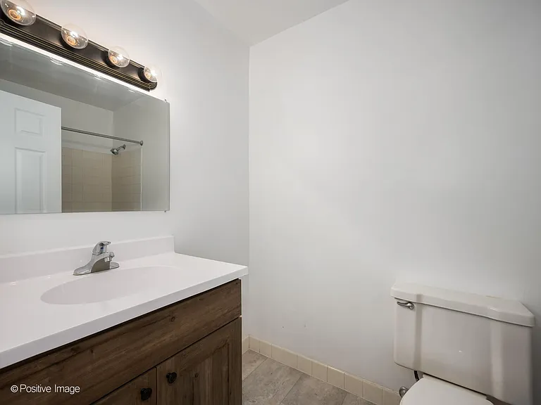 1120 E Randville Dr #206 — Photo 3