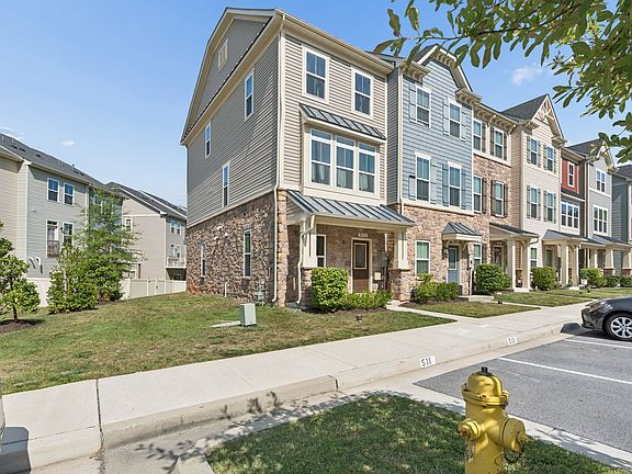 2nd image of 511 Willow Bend Dr