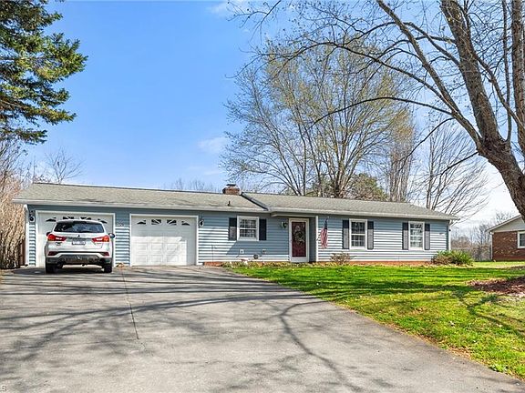 2nd image of 126 Maple Ln