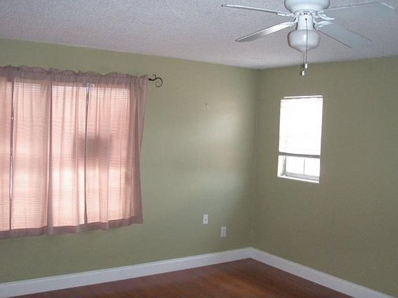 3rd image of 1306 Sophie Blvd