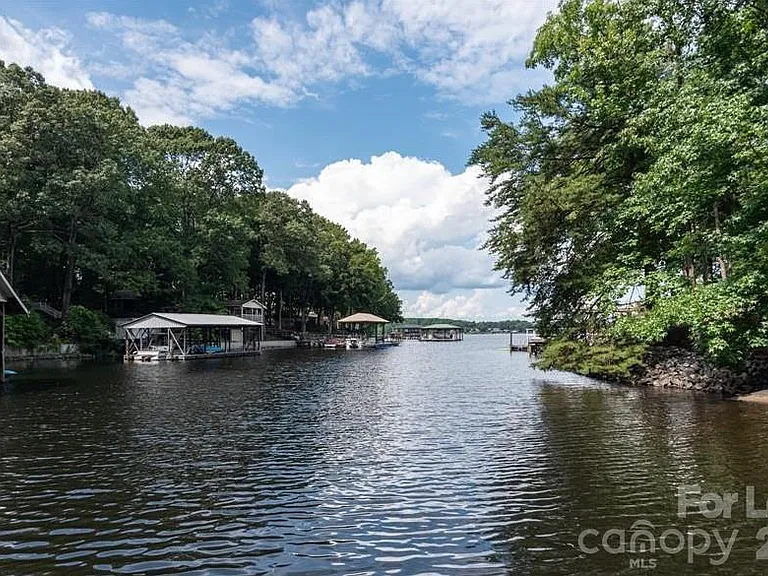 280 Lakeview Shores Loop — Photo 16