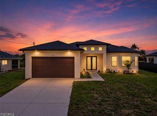 2130 NE 26th St, Cape Coral, FL 33909