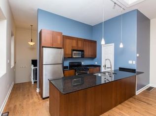 1645 W Irving Park Rd #1R, Chicago, IL 60613