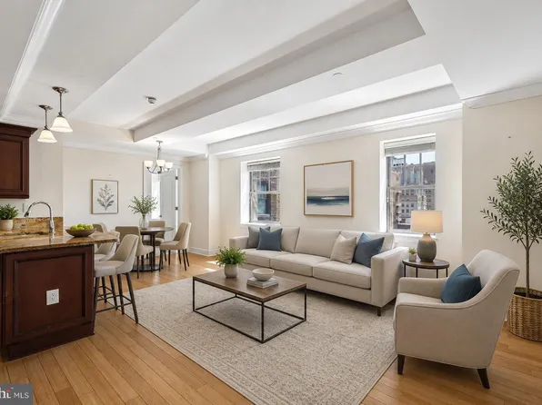 1701 Locust St Unit 1905, Philadelphia, PA 19103