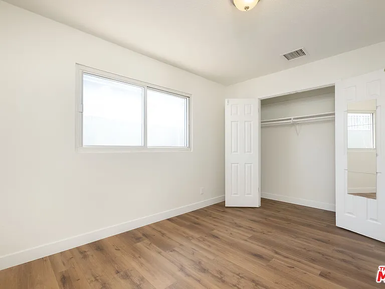 3711 W 105th St #1 — Photo 5