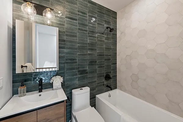 Sold by Nest Seekers International | media 11