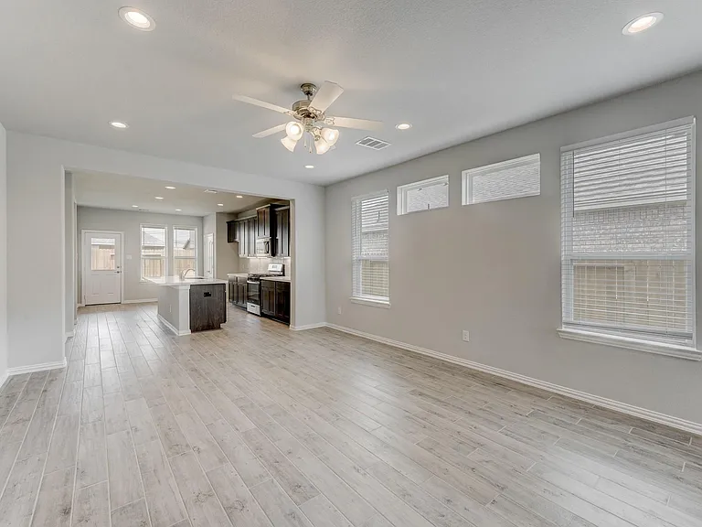 1229 Red Hills Dr — Photo 6