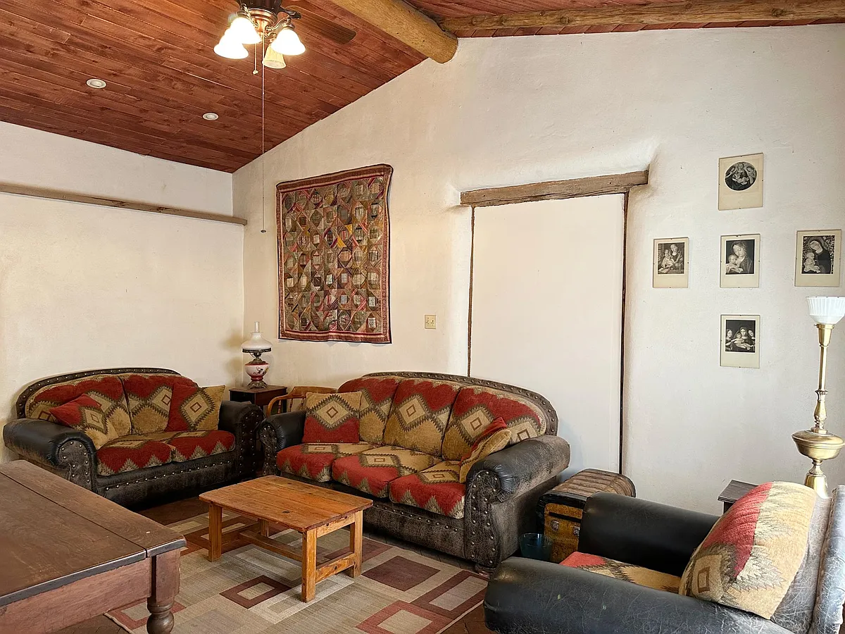 Building Photo - 621 Tecolote St #1