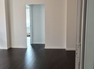 3263 33rd St #2ND, Astoria, NY 11106
