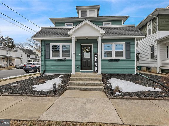 2nd image of 50 E 2nd Ave