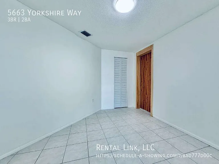 5663 Yorkshire Way — Photo 32