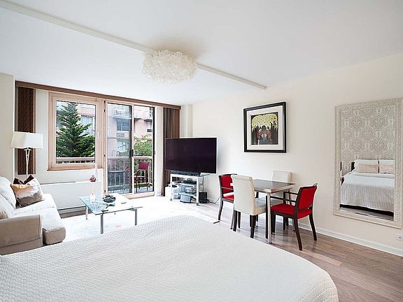 5th image of 393 W 49th St APT 3CC