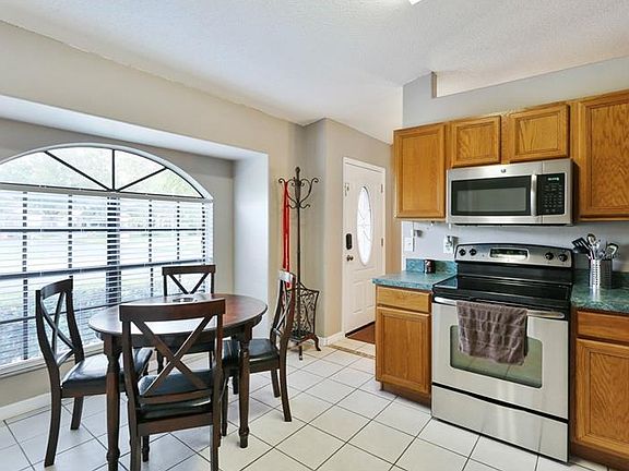 5th image of 11502 Wellman Dr