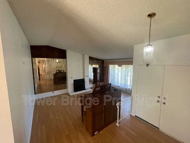 9400 Appalachian Dr — Photo 14