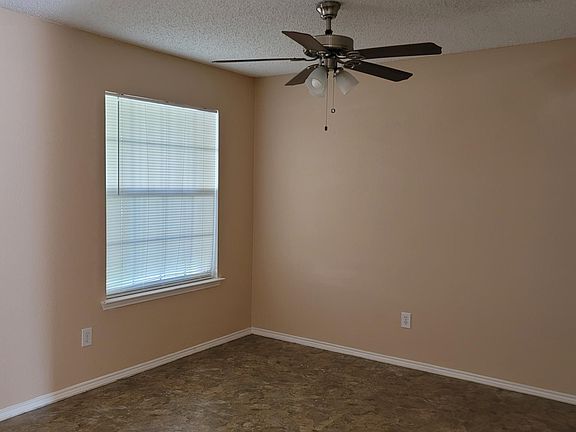 5th image of 1612 Jewel Ln