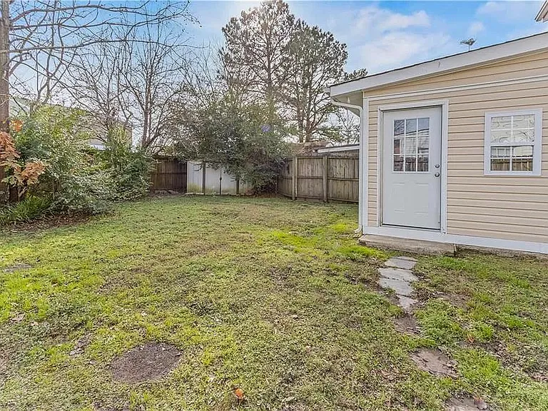 1676 Dylan Dr — Photo 16