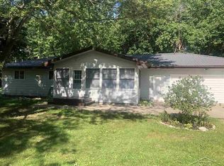 2476 S Homer Rd, Midland, MI 48640