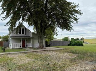 210 Fowler St, Maple Hill, KS 66507