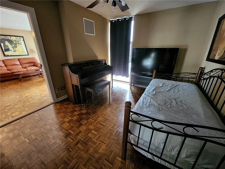 620 Peachtree St NE #1011 — Photo 8