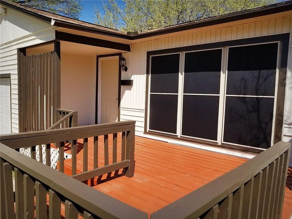 1st image of 2321 McClure St