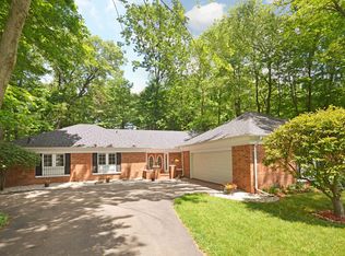 6352 Saybrook Dr, Kalamazoo, MI 49009