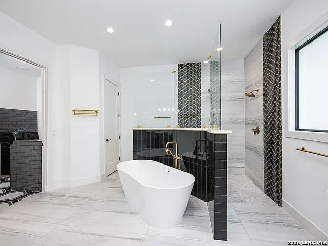 111 Wellesley Lndg — Photo 37