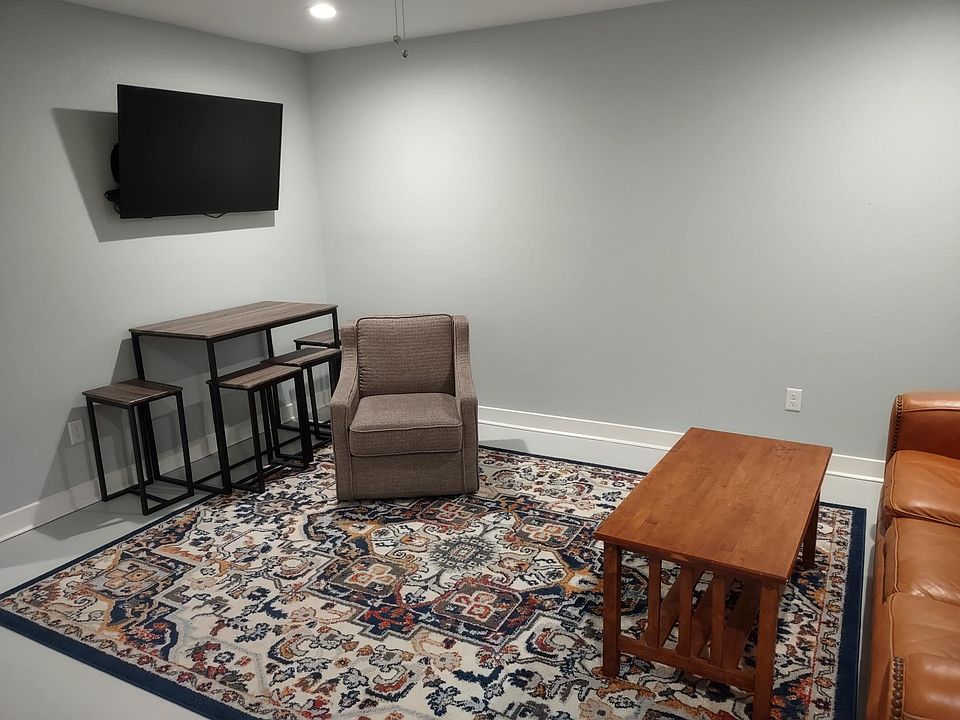 1st image of 304 27th St #302B