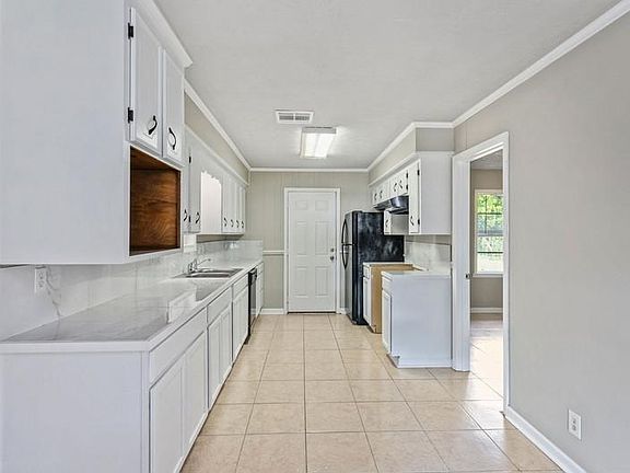 5th image of 4509 Louisiana Ave