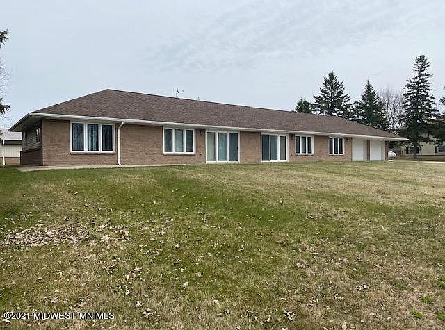 1st image of 256 Long Lake Ln