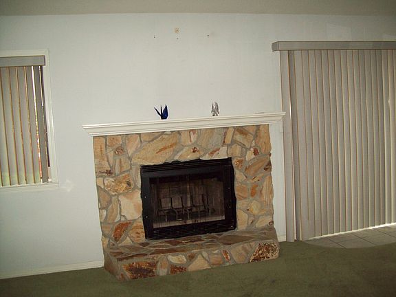 3rd image of 1410 Ariel Ln
