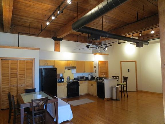 2nd image of 230 W Tazewell St APT 201