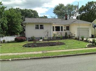 14 Nicholas Ct, Milltown, NJ 08850